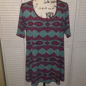 LuLaRoe perfect tee maroon teal green black M
